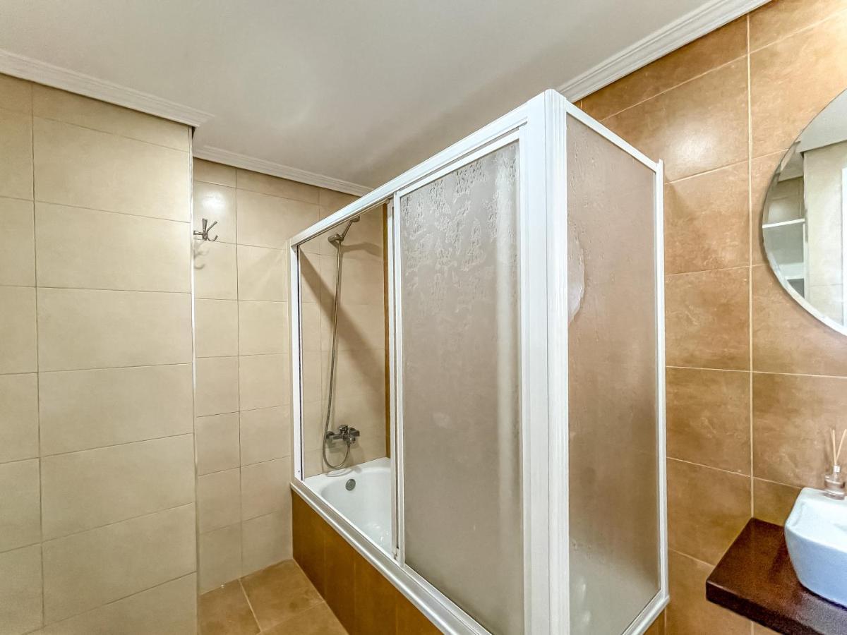 Апартаменты Apartamento Dique Guardes А-Гуарда Экстерьер фото